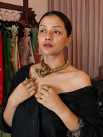 Load image into Gallery viewer, Twist Necklace