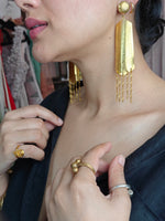 Load image into Gallery viewer, Gold Tassel Earring