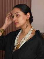 Load image into Gallery viewer, White Moti Necklace with Pendant