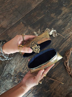 Load image into Gallery viewer, Vintage-inspired Woven Clutch

