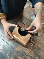 Load image into Gallery viewer, Vintage Purse
