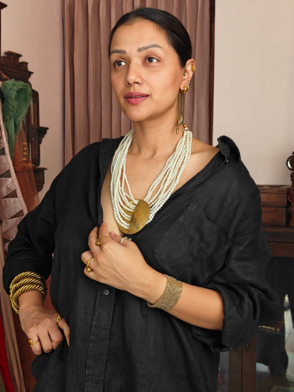 White Moti Necklace with Pendant