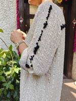 Load image into Gallery viewer, Off White Hand Embroidery Detailed Long Shirt Dress
