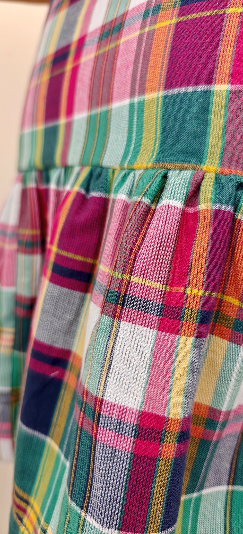 Colorfull strips top